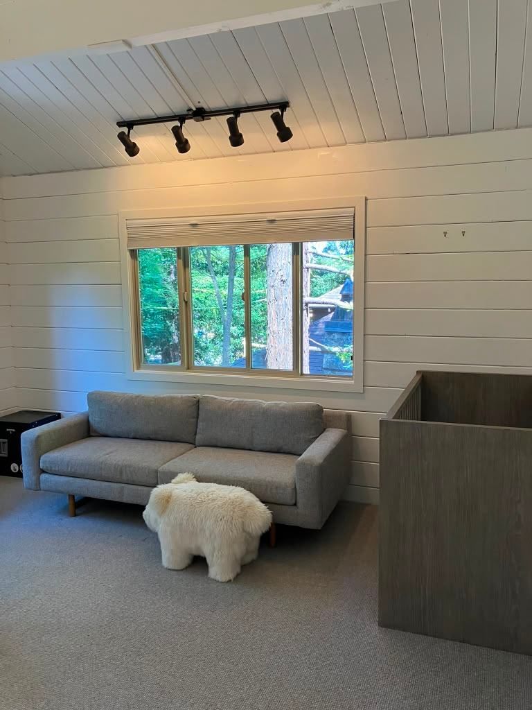 Project 20 — interior room painted by Rafael's Painting Inc.