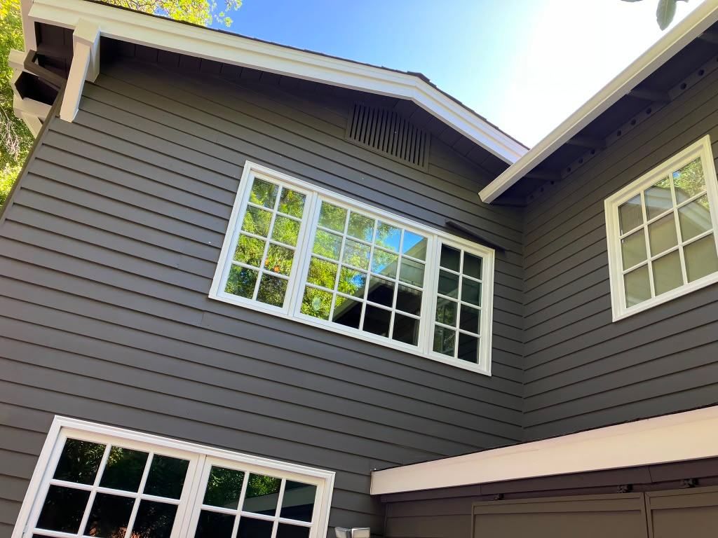 Project 22 — exterior of a home painted by Rafael's Painting Inc.