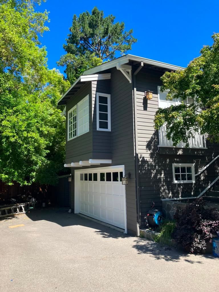 Project 21 — exterior of a home painted by Rafael's Painting Inc.