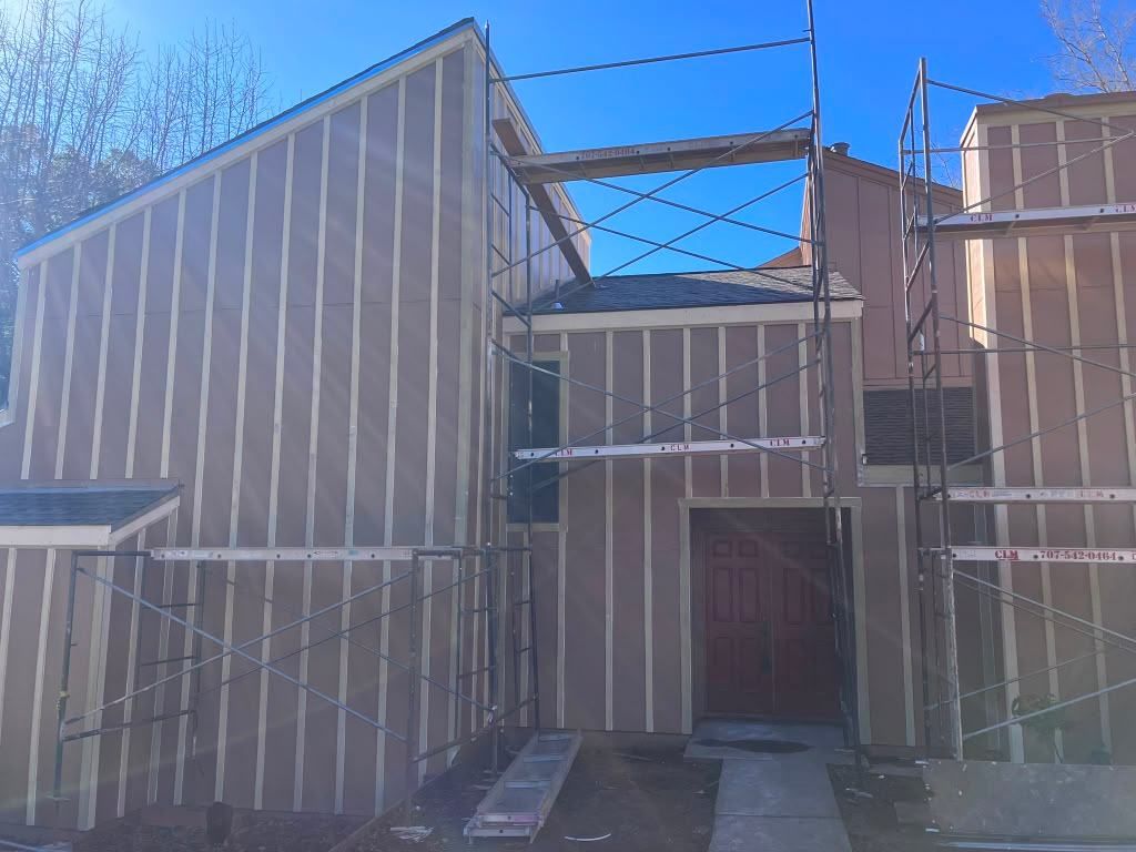 Project 31 — exterior of a home painted by Rafael's Painting Inc.