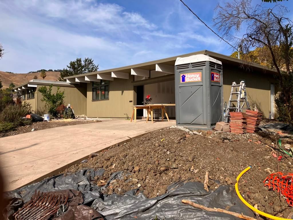 Project 9 — exterior of a home painted by Rafael's Painting Inc.